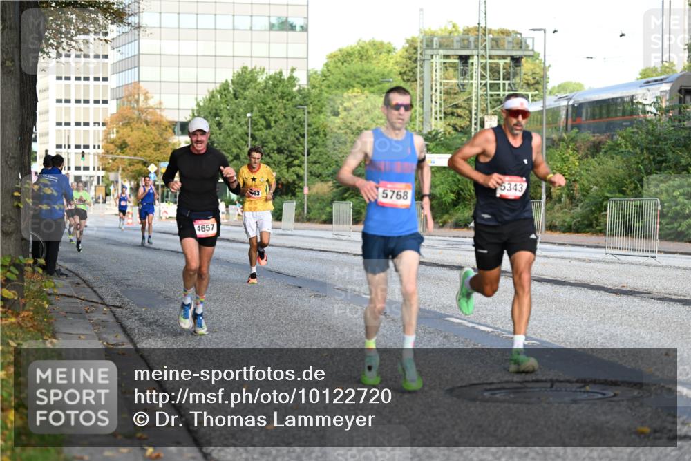 06.09.2026 - CURREX Alsterlauf Dr. Thomas Lammeyer http://msf.ph/oto/10122720 06.09.2026 09:38:19 Laufen 4657, 83, 5768, 5343 meine-sportfotos.de