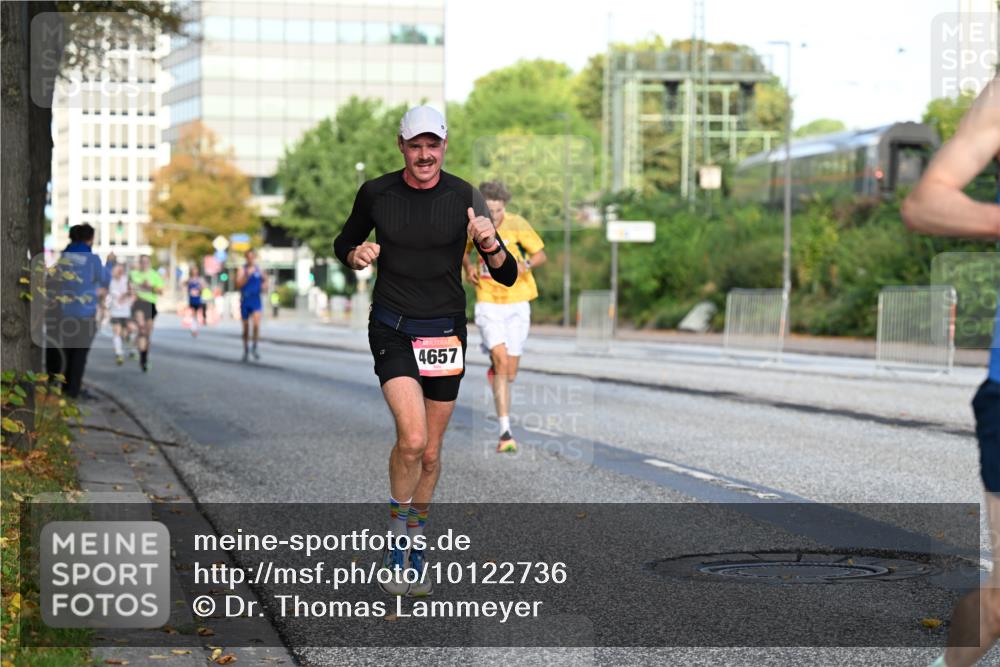 06.09.2026 - CURREX Alsterlauf Dr. Thomas Lammeyer http://msf.ph/oto/10122736 06.09.2026 09:38:21 Laufen 4657 meine-sportfotos.de