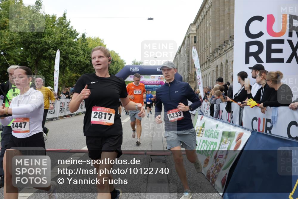 06.09.2026 - CURREX Alsterlauf Yannick Fuchs http://msf.ph/oto/10122740 06.09.2026 10:02:28 Ziel 2817, 2886, 3062, 3447, 4363, 4817, 5075, 5079, 5328, 5517, 5655, 5893, 6152, 6233, 8331 meine-sportfotos.de