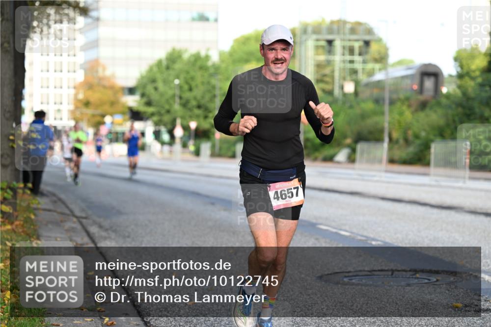 06.09.2026 - CURREX Alsterlauf Dr. Thomas Lammeyer http://msf.ph/oto/10122745 06.09.2026 09:38:21 Laufen 4657 meine-sportfotos.de