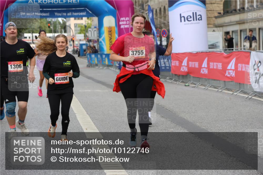 06.09.2026 - CURREX Alsterlauf Strokosch-Dieckow http://msf.ph/oto/10122746 06.09.2026 12:08:18 Ziel 1061, 1306, 1317, 3755 meine-sportfotos.de