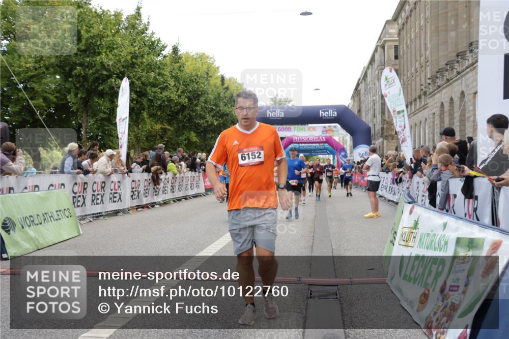 06.09.2026 - CURREX Alsterlauf Yannick Fuchs http://msf.ph/oto/10122760 06.09.2026 10:02:29 Ziel 2486, 2488, 2817, 2886, 3062, 3447, 3790, 3858, 3882, 4817, 5075, 5079, 5328, 5517, 5655, 6152, 6174, 6233, 8331 meine-sportfotos.de