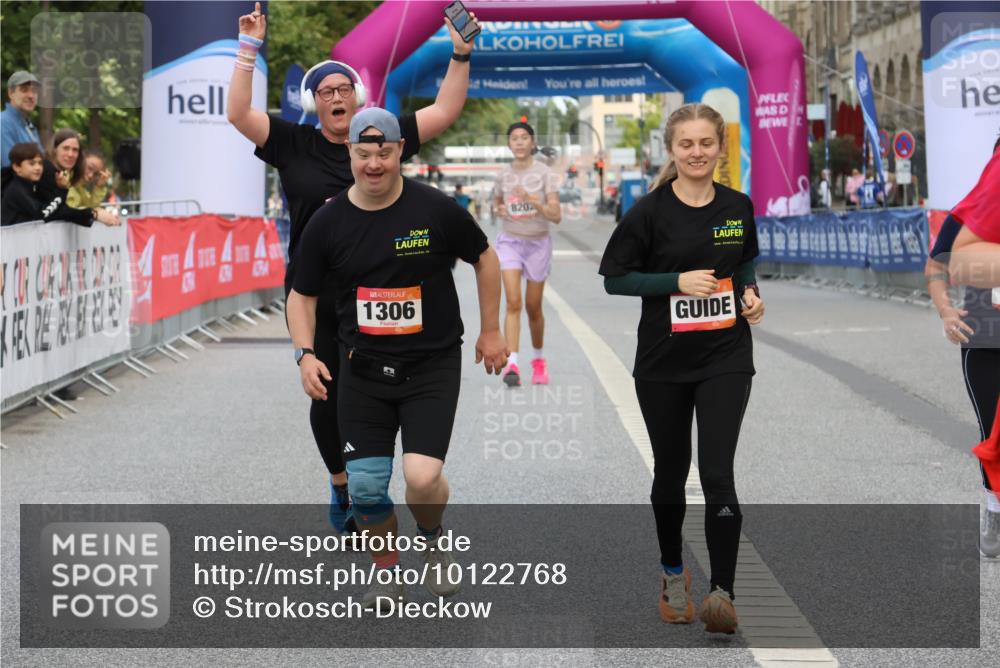 06.09.2026 - CURREX Alsterlauf Strokosch-Dieckow http://msf.ph/oto/10122768 06.09.2026 12:08:21 Ziel 1061, 1306, 1317, 3755 meine-sportfotos.de