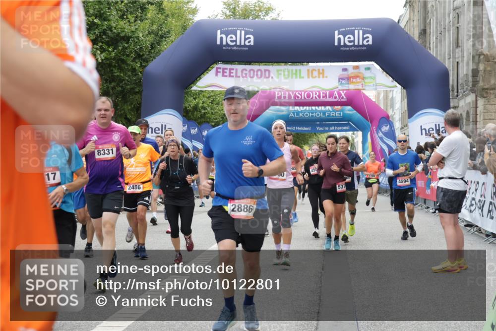 06.09.2026 - CURREX Alsterlauf Yannick Fuchs http://msf.ph/oto/10122801 06.09.2026 10:02:31 Ziel 2486, 2488, 2817, 2886, 3062, 3447, 3584, 3790, 3858, 3882, 4173, 4550, 4594, 5075, 5379, 5517, 5655, 5908, 6152, 6174, 6233, 8268, 8331 meine-sportfotos.de
