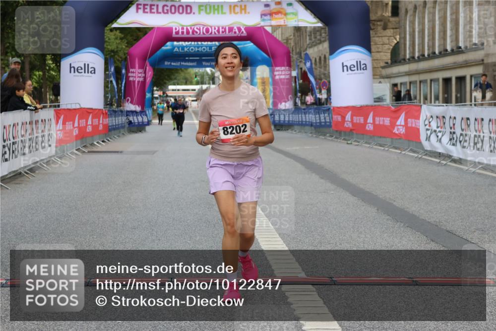 06.09.2026 - CURREX Alsterlauf Strokosch-Dieckow http://msf.ph/oto/10122847 06.09.2026 12:08:29 Ziel 1061, 1306, 1317, 8202 meine-sportfotos.de