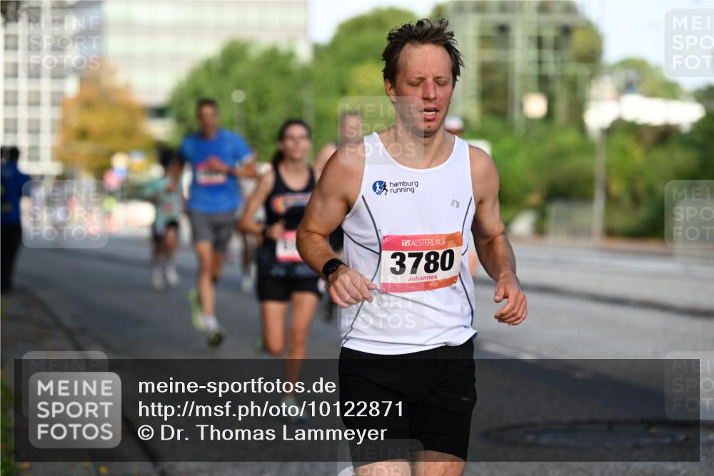 06.09.2026 - CURREX Alsterlauf Dr. Thomas Lammeyer http://msf.ph/oto/10122871 06.09.2026 09:38:36 Laufen 3780 meine-sportfotos.de