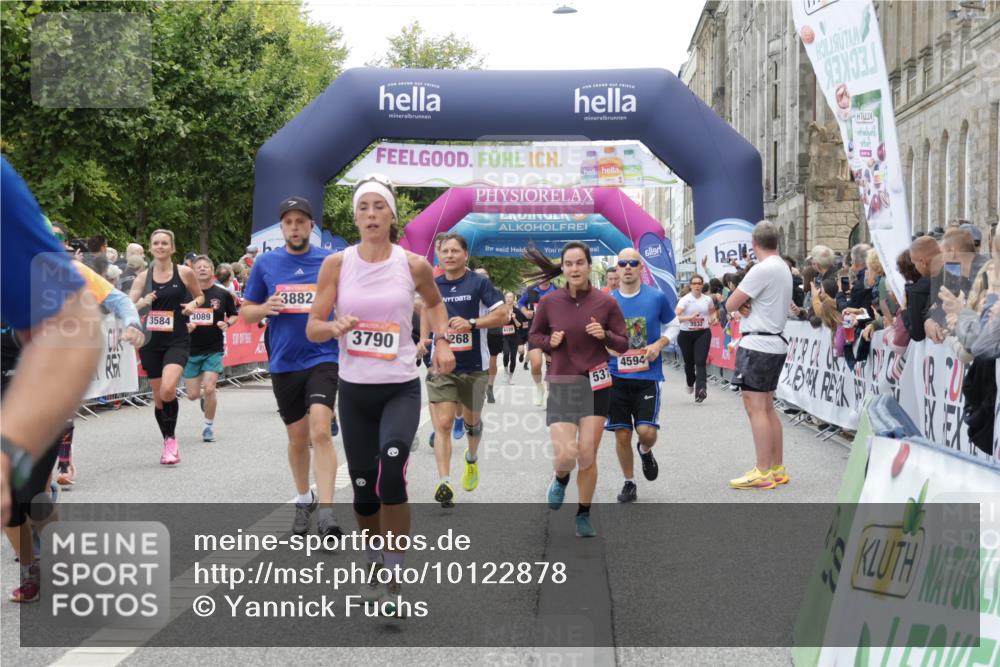 06.09.2026 - CURREX Alsterlauf Yannick Fuchs http://msf.ph/oto/10122878 06.09.2026 10:02:33 Ziel 2135, 2486, 2488, 2817, 2886, 3062, 3089, 3447, 3584, 3790, 3858, 3882, 4173, 4325, 4550, 4594, 4624, 5379, 5517, 5655, 5908, 6152, 6174, 6203, 6233, 8268, 8331 meine-sportfotos.de