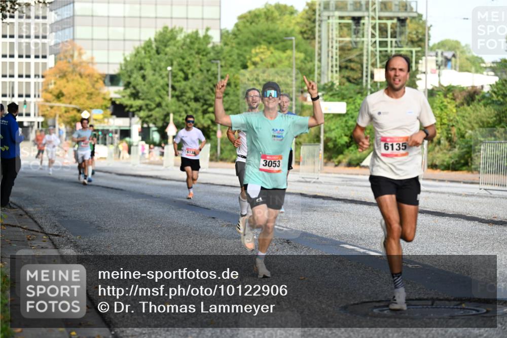 06.09.2026 - CURREX Alsterlauf Dr. Thomas Lammeyer http://msf.ph/oto/10122906 06.09.2026 09:38:40 Laufen 16132, 3053, 6135 meine-sportfotos.de