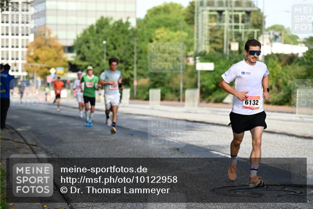 06.09.2026 - CURREX Alsterlauf Dr. Thomas Lammeyer http://msf.ph/oto/10122958 06.09.2026 09:38:45 Laufen 6132 meine-sportfotos.de