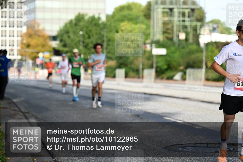 06.09.2026 - CURREX Alsterlauf Dr. Thomas Lammeyer http://msf.ph/oto/10122965 06.09.2026 09:38:46 Laufen 61 meine-sportfotos.de