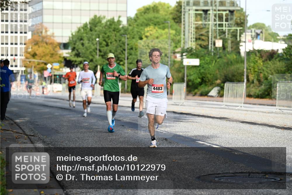06.09.2026 - CURREX Alsterlauf Dr. Thomas Lammeyer http://msf.ph/oto/10122979 06.09.2026 09:38:47 Laufen 5808, 4483 meine-sportfotos.de