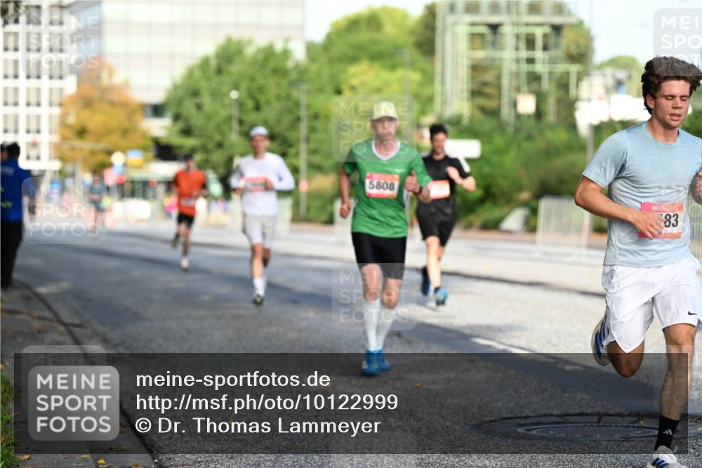 06.09.2026 - CURREX Alsterlauf Dr. Thomas Lammeyer http://msf.ph/oto/10122999 06.09.2026 09:38:49 Laufen 5808, 83 meine-sportfotos.de