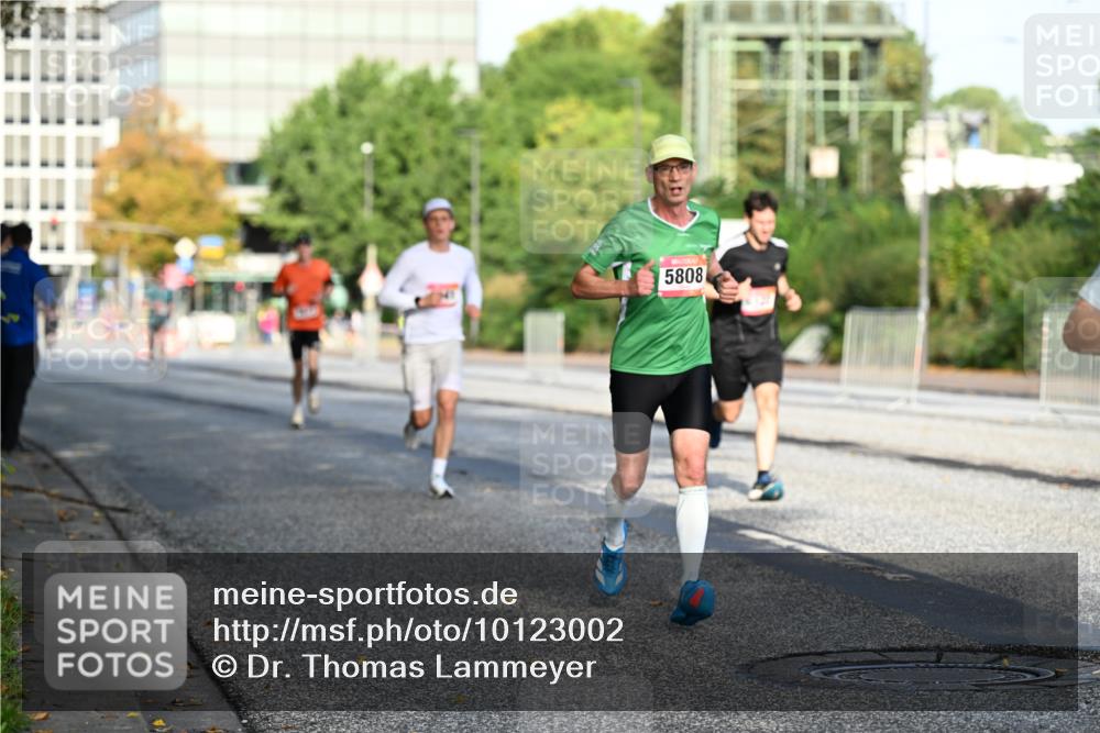 06.09.2026 - CURREX Alsterlauf Dr. Thomas Lammeyer http://msf.ph/oto/10123002 06.09.2026 09:38:49 Laufen 5808 meine-sportfotos.de