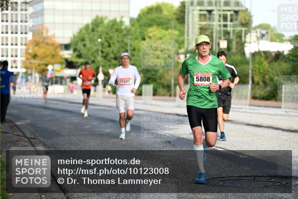 06.09.2026 - CURREX Alsterlauf Dr. Thomas Lammeyer http://msf.ph/oto/10123008 06.09.2026 09:38:50 Laufen 5541, 5808 meine-sportfotos.de