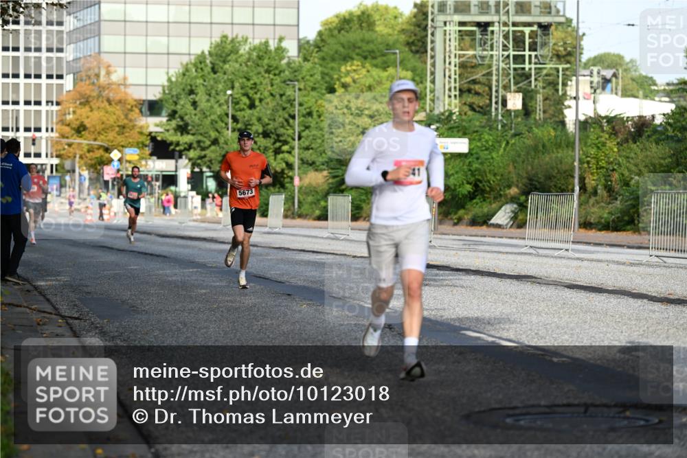 06.09.2026 - CURREX Alsterlauf Dr. Thomas Lammeyer http://msf.ph/oto/10123018 06.09.2026 09:38:51 Laufen 5673 meine-sportfotos.de