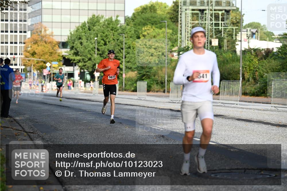 06.09.2026 - CURREX Alsterlauf Dr. Thomas Lammeyer http://msf.ph/oto/10123023 06.09.2026 09:38:52 Laufen 5673, 641 meine-sportfotos.de