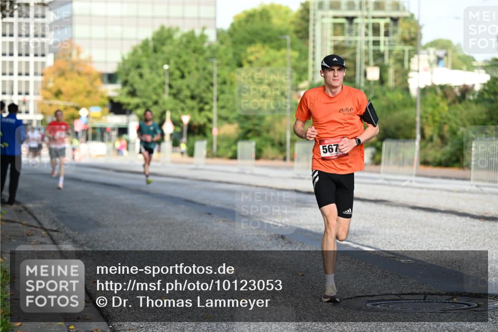 06.09.2026 - CURREX Alsterlauf Dr. Thomas Lammeyer http://msf.ph/oto/10123053 06.09.2026 09:38:54 Laufen 567 meine-sportfotos.de
