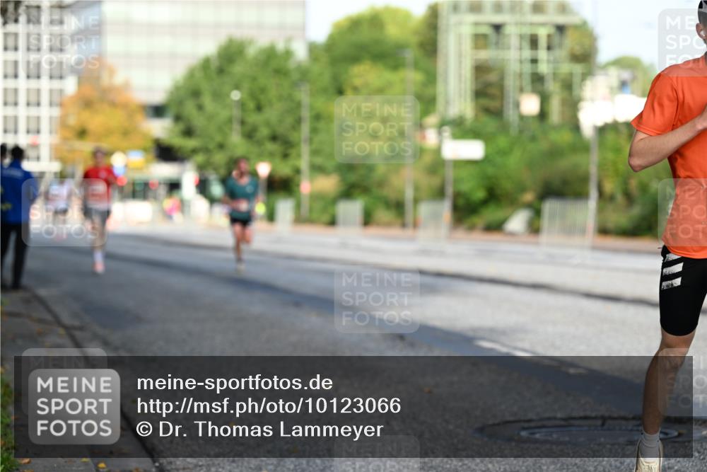 06.09.2026 - CURREX Alsterlauf Dr. Thomas Lammeyer http://msf.ph/oto/10123066 06.09.2026 09:38:55 Laufen  meine-sportfotos.de