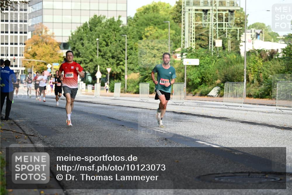 06.09.2026 - CURREX Alsterlauf Dr. Thomas Lammeyer http://msf.ph/oto/10123073 06.09.2026 09:38:58 Laufen 3201, 5511 meine-sportfotos.de