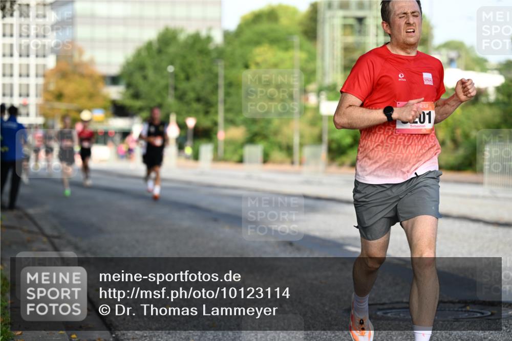 06.09.2026 - CURREX Alsterlauf Dr. Thomas Lammeyer http://msf.ph/oto/10123114 06.09.2026 09:39:02 Laufen 201 meine-sportfotos.de