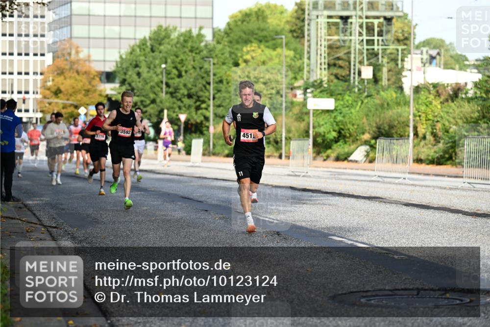 06.09.2026 - CURREX Alsterlauf Dr. Thomas Lammeyer http://msf.ph/oto/10123124 06.09.2026 09:39:05 Laufen 3779, 3592, 11, 11, 451 meine-sportfotos.de