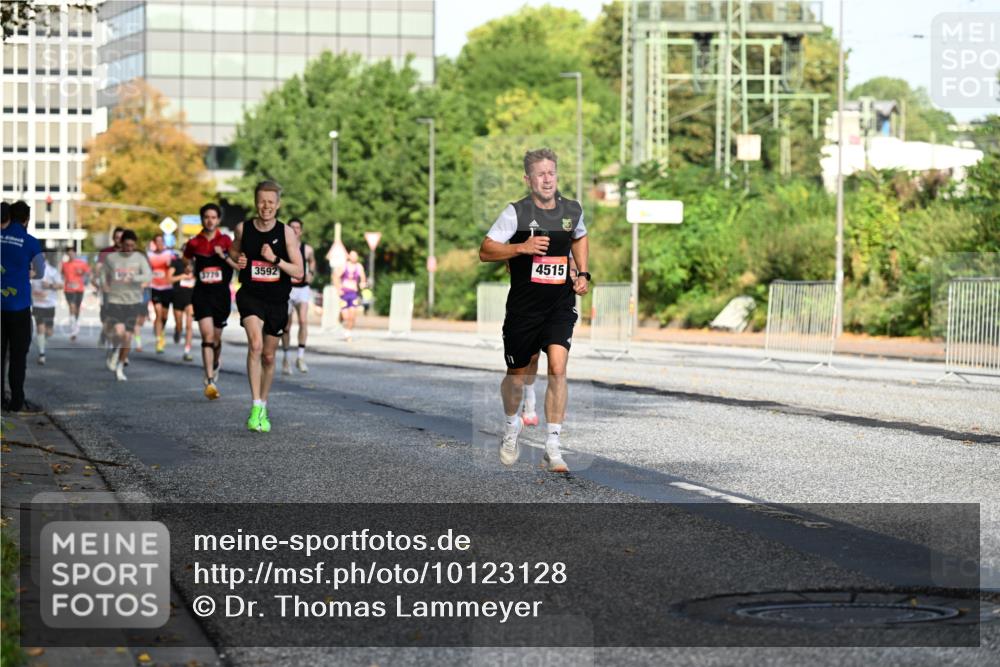 06.09.2026 - CURREX Alsterlauf Dr. Thomas Lammeyer http://msf.ph/oto/10123128 06.09.2026 09:39:06 Laufen 4515, 3592, 3779 meine-sportfotos.de