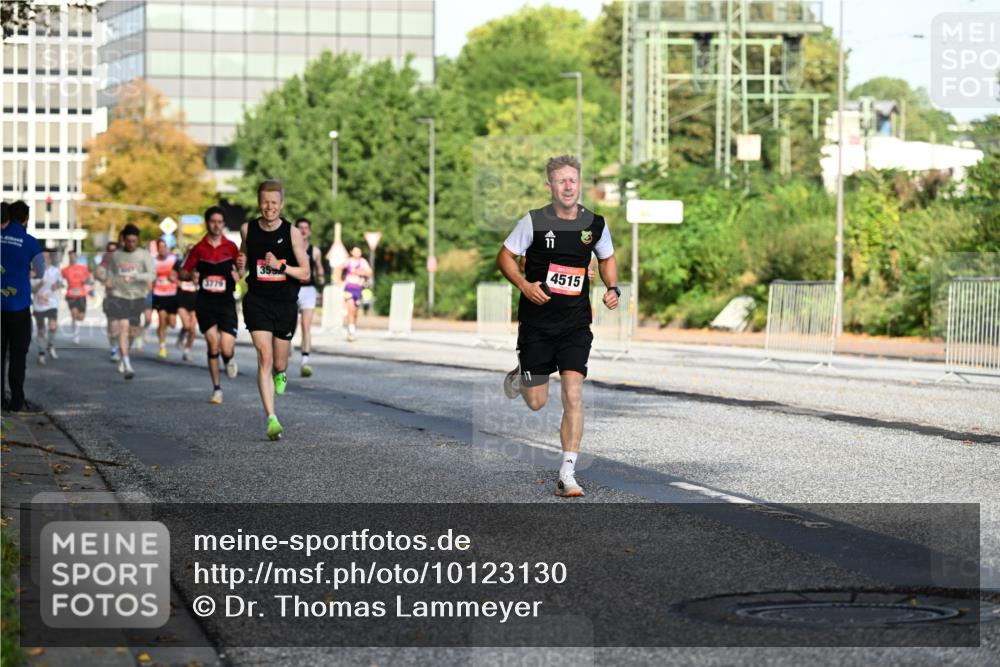06.09.2026 - CURREX Alsterlauf Dr. Thomas Lammeyer http://msf.ph/oto/10123130 06.09.2026 09:39:06 Laufen 359, 11, 4515 meine-sportfotos.de