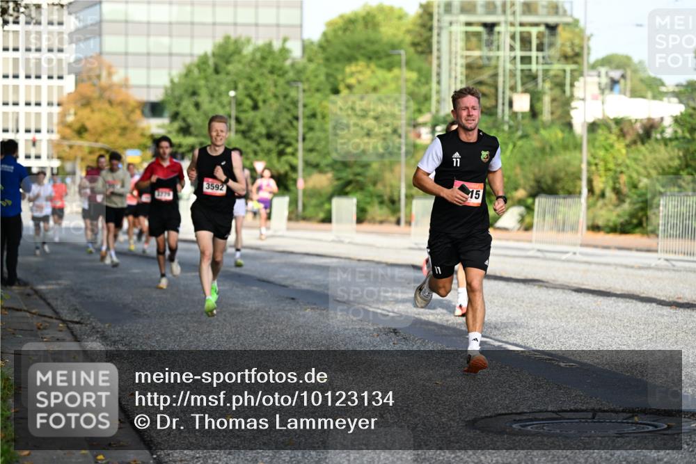 06.09.2026 - CURREX Alsterlauf Dr. Thomas Lammeyer http://msf.ph/oto/10123134 06.09.2026 09:39:06 Laufen 3502, 15 meine-sportfotos.de