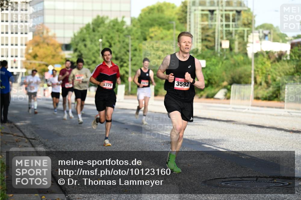 06.09.2026 - CURREX Alsterlauf Dr. Thomas Lammeyer http://msf.ph/oto/10123160 06.09.2026 09:39:09 Laufen 3592, 779 meine-sportfotos.de