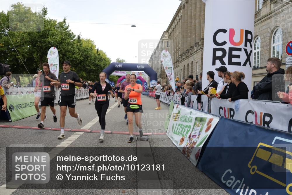 06.09.2026 - CURREX Alsterlauf Yannick Fuchs http://msf.ph/oto/10123181 06.09.2026 10:02:42 Ziel 2135, 2304, 2702, 2954, 3028, 3042, 3089, 3221, 3222, 3532, 3584, 4173, 4263, 4285, 4325, 4550, 4594, 4624, 5379, 5693, 5698, 5908, 6120, 6203, 6219, 6431, 8121, 8147, 8244, 8268, 8305 meine-sportfotos.de