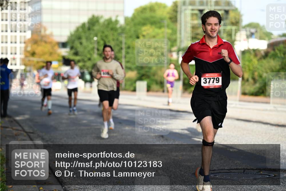 06.09.2026 - CURREX Alsterlauf Dr. Thomas Lammeyer http://msf.ph/oto/10123183 06.09.2026 09:39:11 Laufen 3779 meine-sportfotos.de