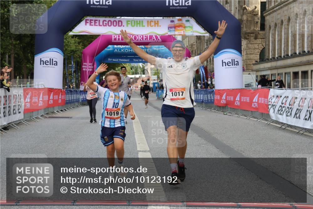 06.09.2026 - CURREX Alsterlauf Strokosch-Dieckow http://msf.ph/oto/10123192 06.09.2026 12:09:33 Ziel 1017, 1019 meine-sportfotos.de