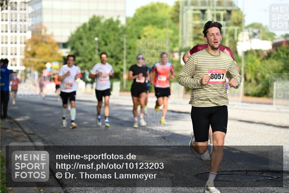 06.09.2026 - CURREX Alsterlauf Dr. Thomas Lammeyer http://msf.ph/oto/10123203 06.09.2026 09:39:13 Laufen 8057 meine-sportfotos.de