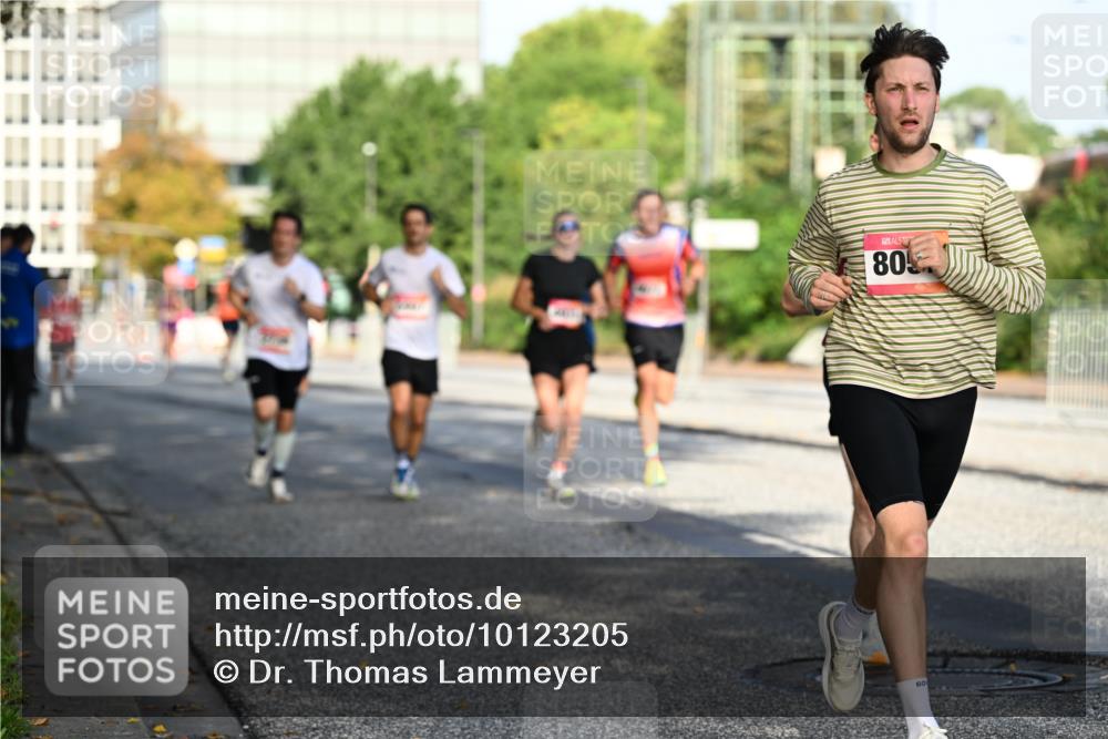 06.09.2026 - CURREX Alsterlauf Dr. Thomas Lammeyer http://msf.ph/oto/10123205 06.09.2026 09:39:13 Laufen 805 meine-sportfotos.de
