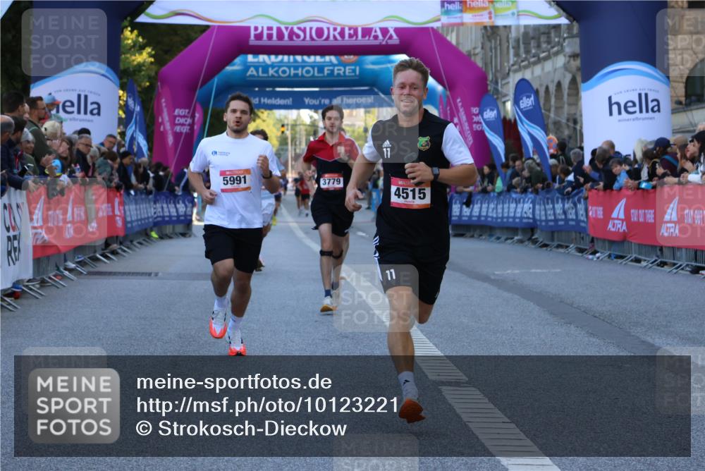06.09.2026 - CURREX Alsterlauf Strokosch-Dieckow http://msf.ph/oto/10123221 06.09.2026 09:41:37 Ziel 3779, 4125, 4515, 5511, 5676, 5808, 5991, 6122 meine-sportfotos.de