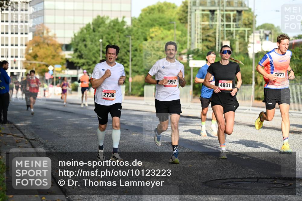 06.09.2026 - CURREX Alsterlauf Dr. Thomas Lammeyer http://msf.ph/oto/10123223 06.09.2026 09:39:15 Laufen 2738, 02, 997, 4671, 4931 meine-sportfotos.de