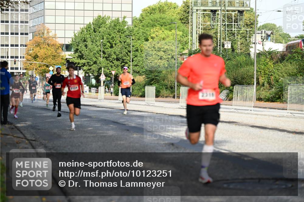 06.09.2026 - CURREX Alsterlauf Dr. Thomas Lammeyer http://msf.ph/oto/10123251 06.09.2026 09:39:18 Laufen 148, 2003, 4535, 4068, 512, 2316, 287, 6 meine-sportfotos.de