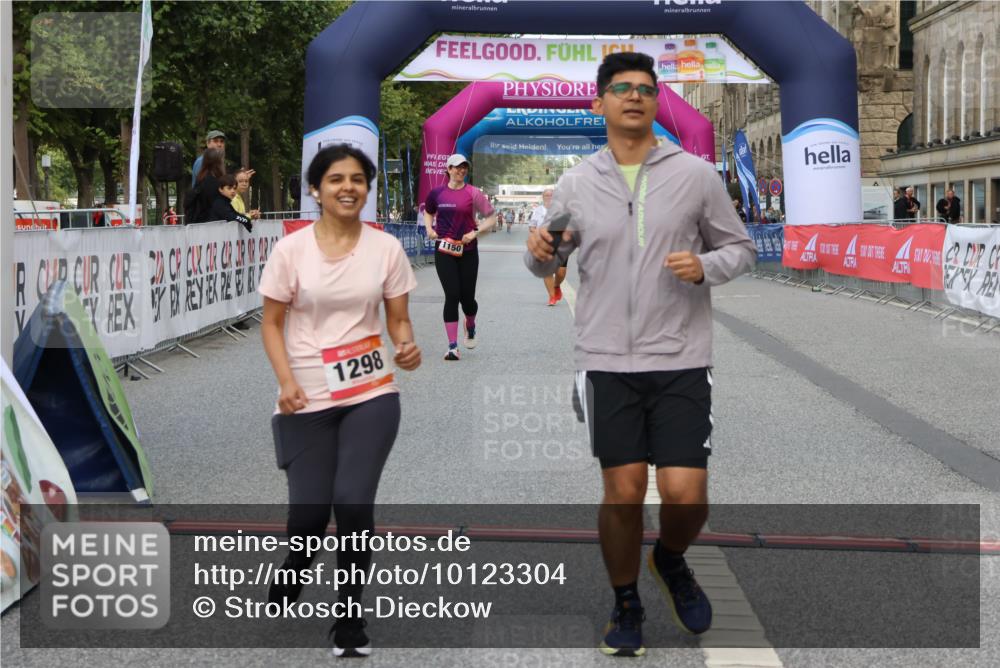 06.09.2026 - CURREX Alsterlauf Strokosch-Dieckow http://msf.ph/oto/10123304 06.09.2026 12:09:42 Ziel 1150, 1298, 1305 meine-sportfotos.de