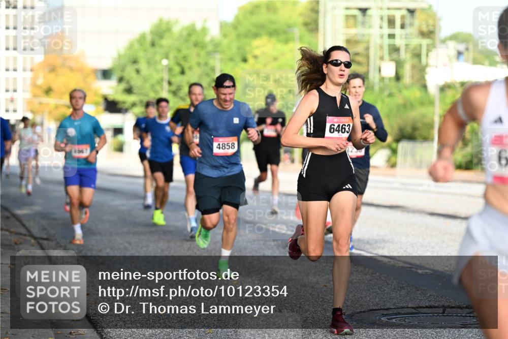 06.09.2026 - CURREX Alsterlauf Dr. Thomas Lammeyer http://msf.ph/oto/10123354 06.09.2026 09:39:29 Laufen 4858, 6463, 6 meine-sportfotos.de