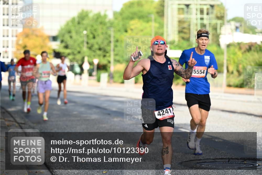 06.09.2026 - CURREX Alsterlauf Dr. Thomas Lammeyer http://msf.ph/oto/10123390 06.09.2026 09:39:33 Laufen 4241, 5554 meine-sportfotos.de