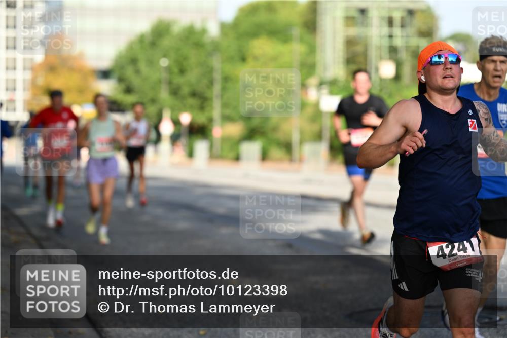 06.09.2026 - CURREX Alsterlauf Dr. Thomas Lammeyer http://msf.ph/oto/10123398 06.09.2026 09:39:34 Laufen 10, 4241 meine-sportfotos.de