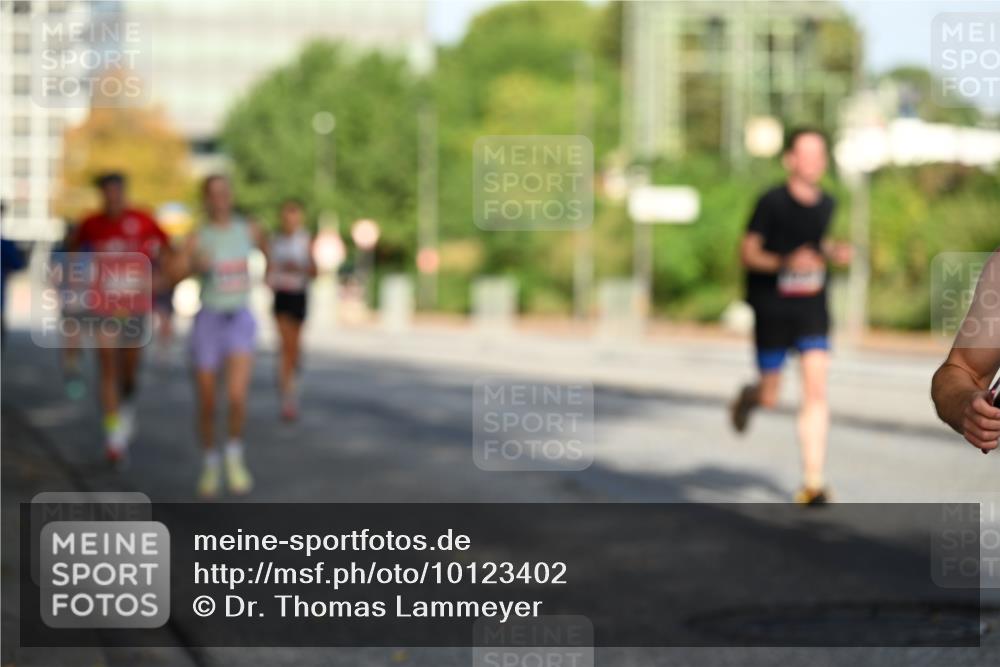 06.09.2026 - CURREX Alsterlauf Dr. Thomas Lammeyer http://msf.ph/oto/10123402 06.09.2026 09:39:34 Laufen  meine-sportfotos.de
