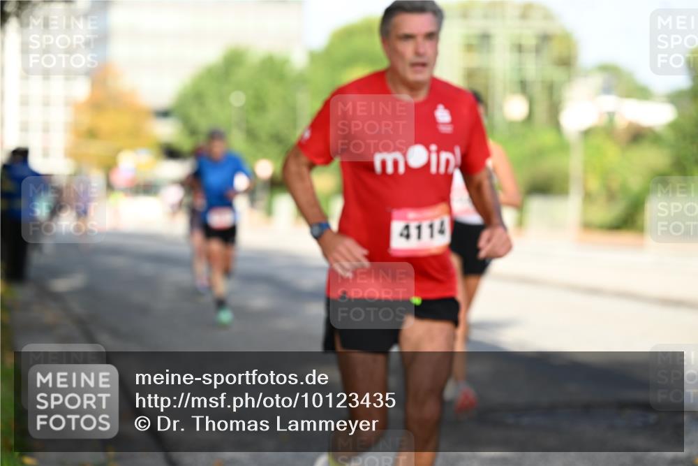 06.09.2026 - CURREX Alsterlauf Dr. Thomas Lammeyer http://msf.ph/oto/10123435 06.09.2026 09:39:38 Laufen 4114 meine-sportfotos.de