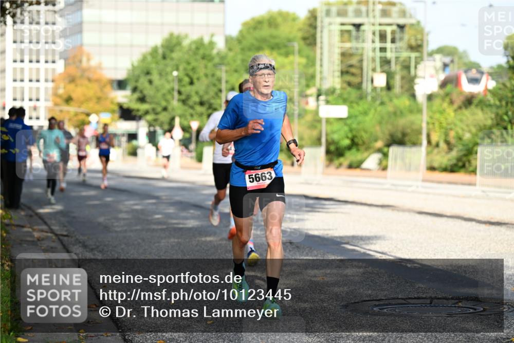 06.09.2026 - CURREX Alsterlauf Dr. Thomas Lammeyer http://msf.ph/oto/10123445 06.09.2026 09:39:40 Laufen 5663 meine-sportfotos.de
