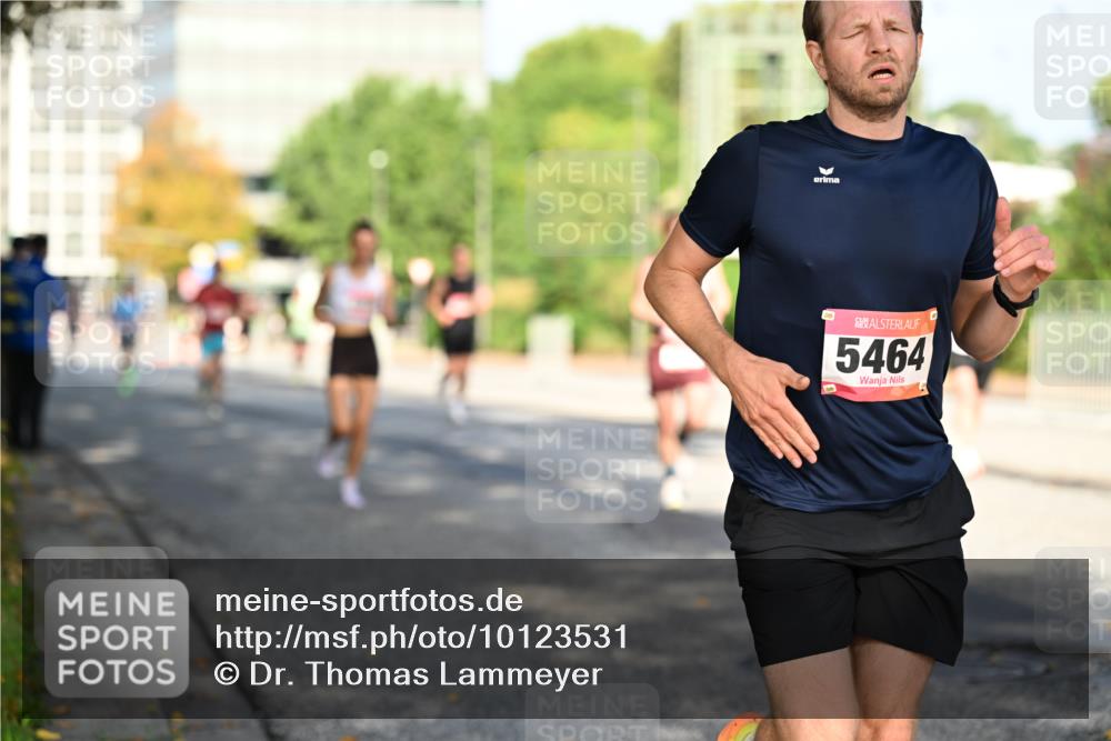 06.09.2026 - CURREX Alsterlauf Dr. Thomas Lammeyer http://msf.ph/oto/10123531 06.09.2026 09:39:49 Laufen 5464 meine-sportfotos.de