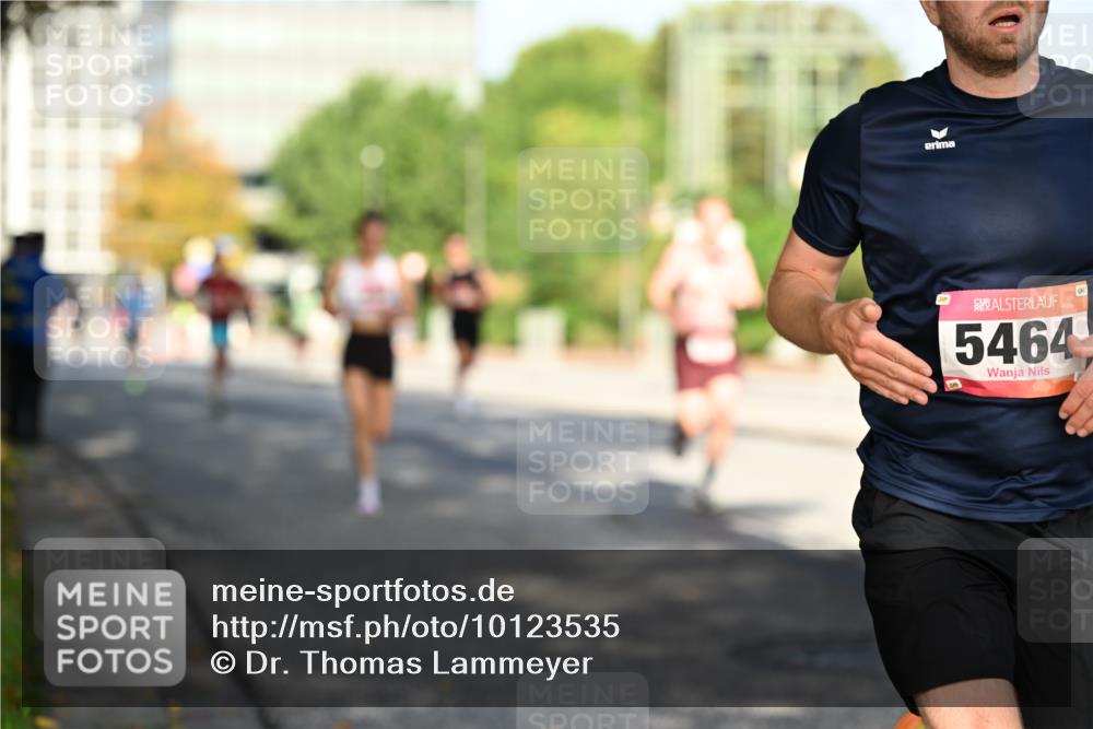 06.09.2026 - CURREX Alsterlauf Dr. Thomas Lammeyer http://msf.ph/oto/10123535 06.09.2026 09:39:50 Laufen 5464 meine-sportfotos.de