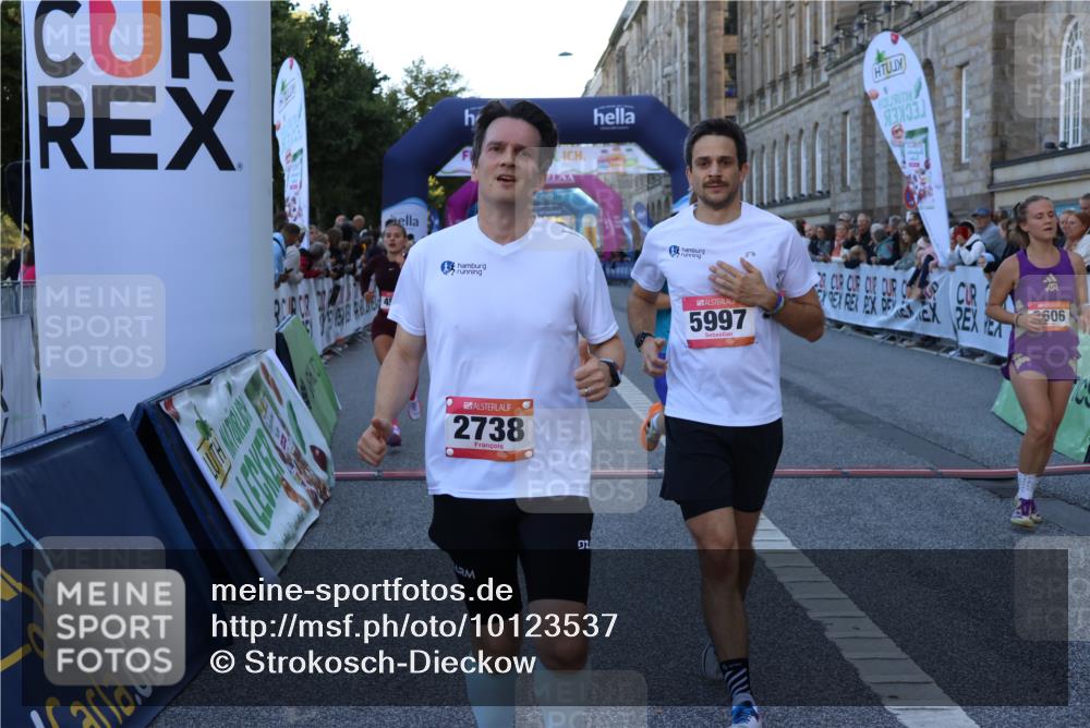 06.09.2026 - CURREX Alsterlauf Strokosch-Dieckow http://msf.ph/oto/10123537 06.09.2026 09:42:05 Ziel 2606, 2738, 3238, 3592, 3714, 4068, 4241, 4535, 4854, 4931, 4967, 5112, 5124, 5997, 6280, 6375, 8057, 8148 meine-sportfotos.de