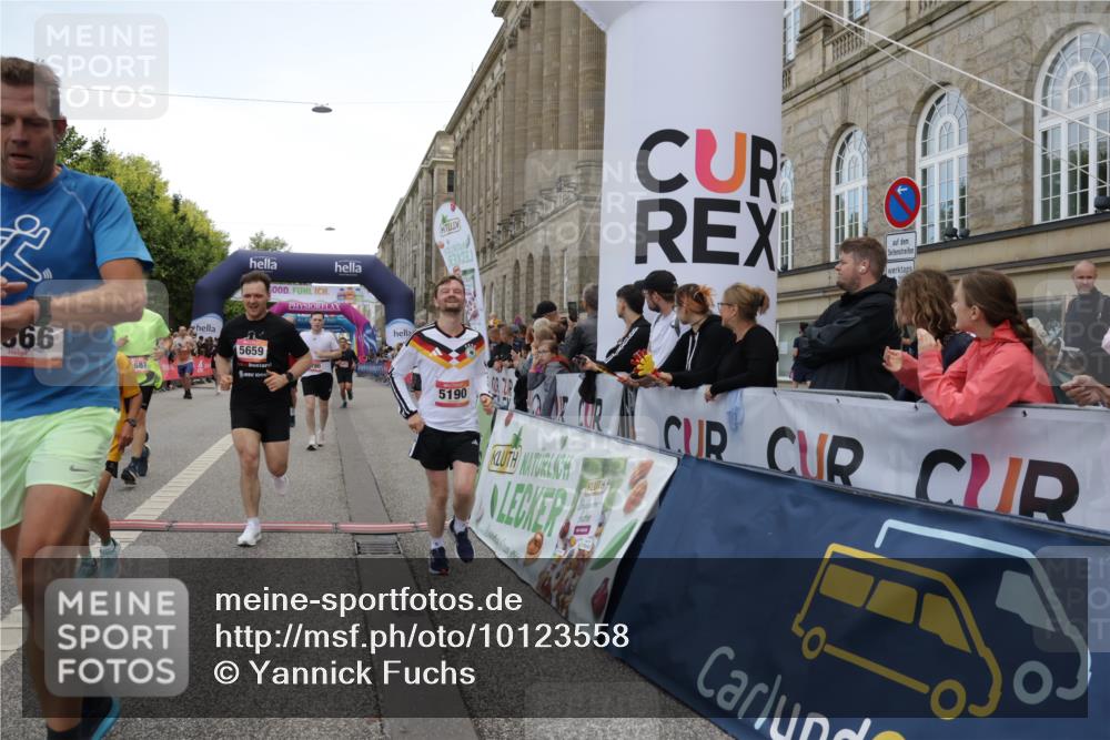 06.09.2026 - CURREX Alsterlauf Yannick Fuchs http://msf.ph/oto/10123558 06.09.2026 10:02:54 Ziel 2500, 2687, 4474, 4475, 5190, 5366, 5659, 5771, 5780, 5865, 5866, 6398, 8282 meine-sportfotos.de