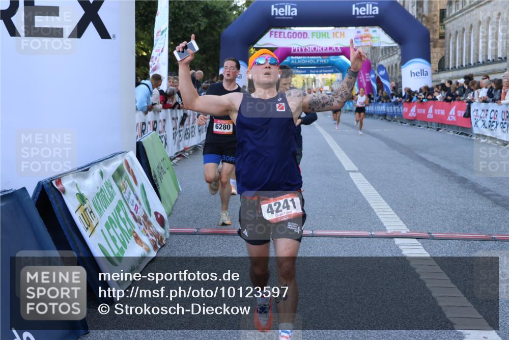 06.09.2026 - CURREX Alsterlauf Strokosch-Dieckow http://msf.ph/oto/10123597 06.09.2026 09:42:10 Ziel 2606, 3238, 3714, 4068, 4241, 4535, 4967, 5112, 5960, 5997, 6127, 6151, 6280 meine-sportfotos.de