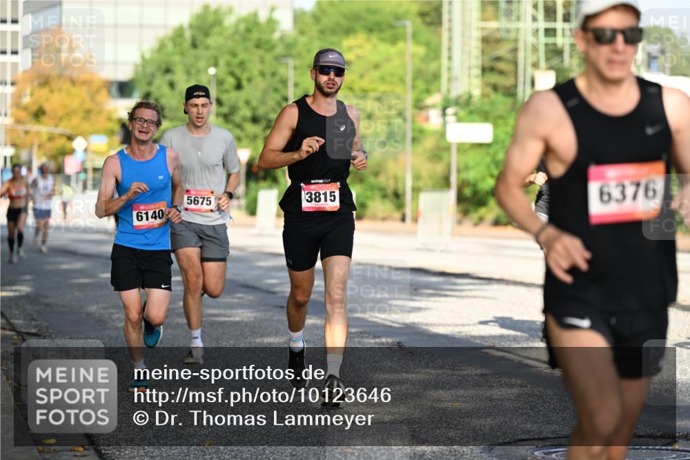 06.09.2026 - CURREX Alsterlauf Dr. Thomas Lammeyer http://msf.ph/oto/10123646 06.09.2026 09:40:03 Laufen 6140, 5675, 3815, 6376 meine-sportfotos.de